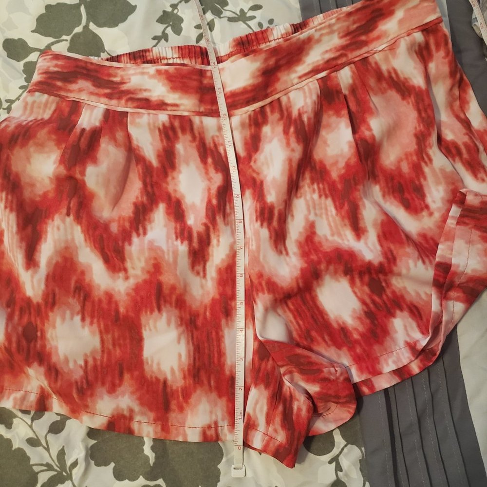 Takara Red/White Flowy Shorts - Picture 8 of 10
